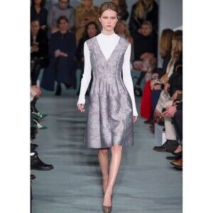 RUNWAY. $2990 Oscar de la Renta FLORAL DAMASK JACQUARD Size: L | US 10